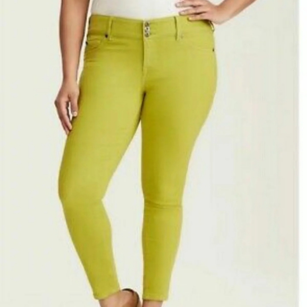 TORRID 22XT Jeggings Lime Green
